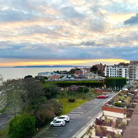 Sea View Family Stay By Beach Gym & Parking Bournemouth Exterior foto